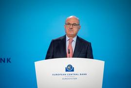 ECB’s de Guindos: High Uncertainty Hurting Growth and Threatening Financial Stability