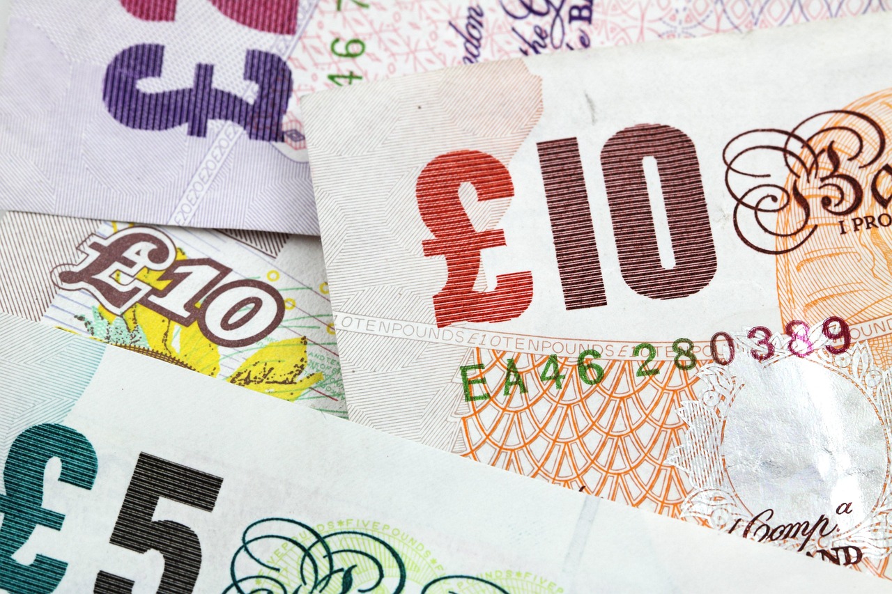 UK: DMO Allotted £4 Billion of 4⅛% Treasury Gilt 2031 at May 12 Auction