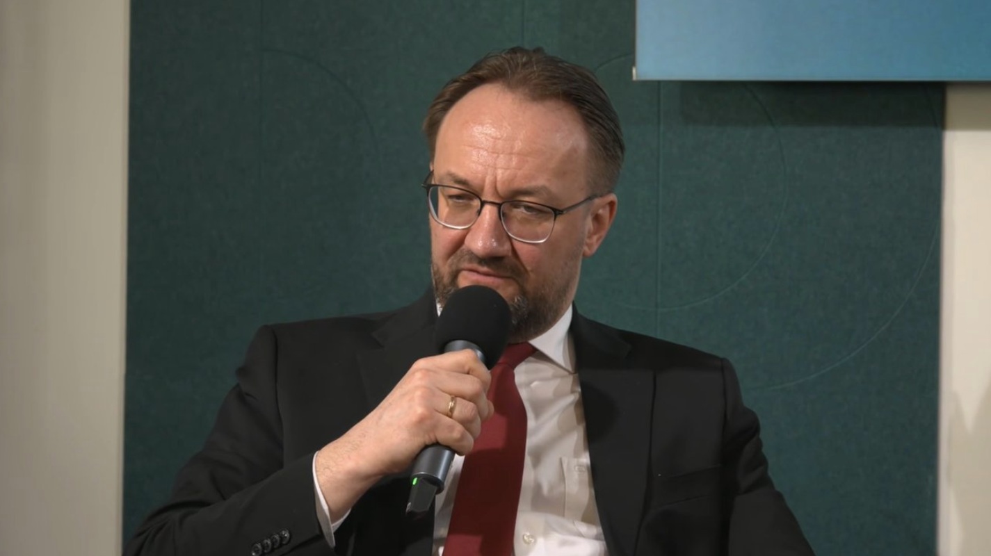 ECB’s Šimkus: Must “Stay Calm”, Not “Overreact” to Iran Conflict