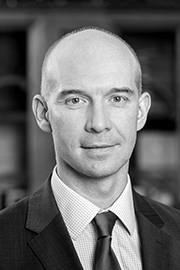 ECB’s Müller: Since Yields Stopped Rising, No Need to Take Any Action